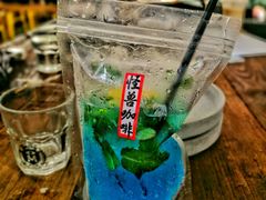 蓝柠气泡水-怪兽咖啡 Monster Cafe