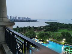 -湖北文旅洪宾红莲湖酒店