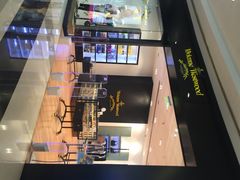 实在是 不好看诶-Vivienne Westwood(上海来福士广场店)
