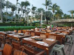 露天位-渔家火锅·海鲜自助餐·演艺(亚龙湾天域酒店)