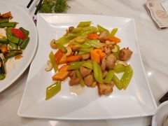 西芹腰果炒鸡丁-稻香酒家·33年老字号·港式粤菜(富邦中心店)