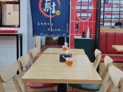 -瑞霖·隆江猪脚饭