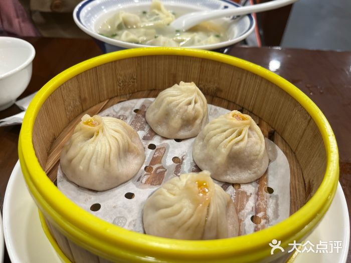 王家沙点心店(南京西路总店)蟹粉小笼图片