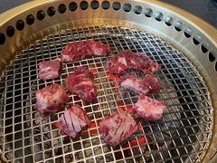 -铭牛烧肉·和牛海鲜自助(高新月牙湖店)