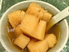 -瑞虹新天地月亮湾