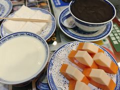 -广信牛奶甜品世家(台东店)