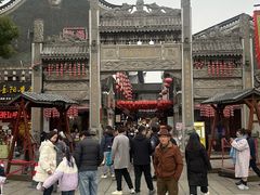 -巴陵广场