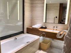 -广州汇华希尔顿逸林酒店
