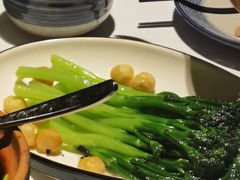 -八府香鸭·啫啫煲(华山路店)