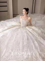点击看大图 -Renee芮亦婚纱