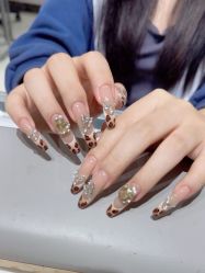 -艾珂·美甲美睫