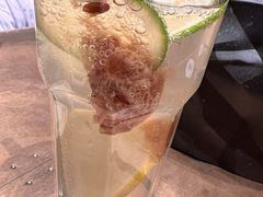 咸柠七-漆黑觉米粉(三里屯店)