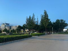 -泉城广场