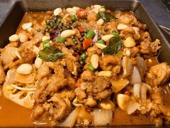 馋嘴牛蛙锅-蜜桃餐厅·江浙融合菜(荟聚购物中心店)