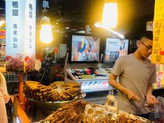 -六合夜市