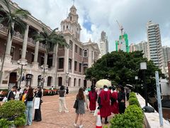 -香港大学