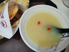 荷叶粥-穆得·老周家牛肉烧饼(普利街店)