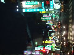 -六合夜市