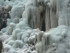 -大平台龙居瀑布旅游区