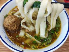 传统招牌猪肉面-顺溜·手工刀削面·黑金店(铜锣湾店)