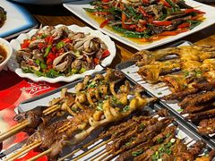 -李双猪·小龙虾·烧烤·羊肉煲(乐山店)