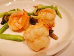 蟹味菇芦笋炒海虾球-Yan Ting 宴庭中餐厅(上海静安瑞吉酒店)
