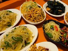 小凉菜-一一刀削面(星光大道店)