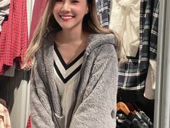 -Hollister(天环广场店)