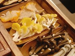 -菌小白·野生菌火锅(时尚天河店)