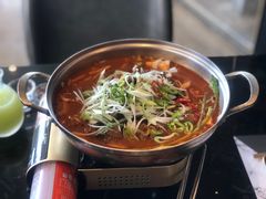 辛牛骨火锅-KCOOKING概念韩餐(世茂52+店)