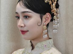 -群丽化妆摄影美甲纹绣培训学校