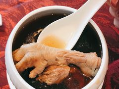 黑蒜响螺炖花胶-夏阳湖皇冠假日酒店-中餐厅