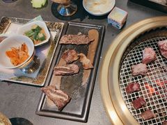 -铭牛烧肉·和牛海鲜自助(高新月牙湖店)