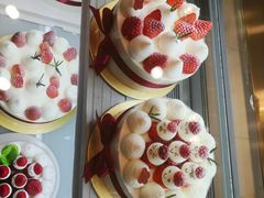-花花卷卷·鲜食蛋糕(静安久光百货店)