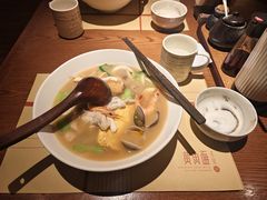 -荣家黄鱼面(前滩太古里店)