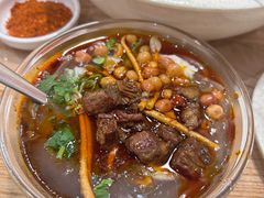 -嘉州叶婆婆钵钵鸡(建设路店)