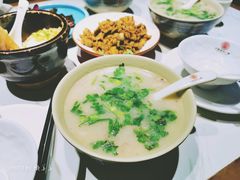 -丁里羊肉小镇(天鹅湖总店)