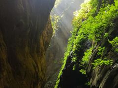-龙水峡地缝景区