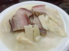 咸肉煨冬笋-竹海湾农家土菜