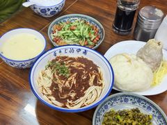 -雪琴面馆富安特色鱼汤面(城中花园店)