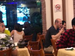 -维吾尔餐厅(宜山路店)