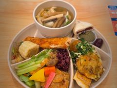 -素满香·全民食养自助(长宁龙之梦店)