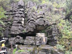 -梭布垭石林景区