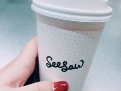 拿铁-Seesaw Coffee(上海国金中心店)