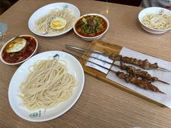 -歹歹的加个面过油肉拌面