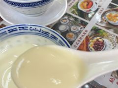 -周大娘牛乳(旧寨古村总店)