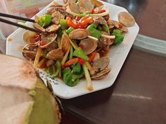 -岛中岛·海鲜大排档·万宁老字号(东澳店)