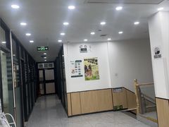 -瑞派雷欧宠物医院·24h夜诊·心脏骨科牙科·全科重症转诊中心(无影山店)