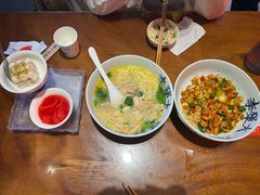 -李犟大爆鳝面·手工蟹黄包(湖滨西湖店)