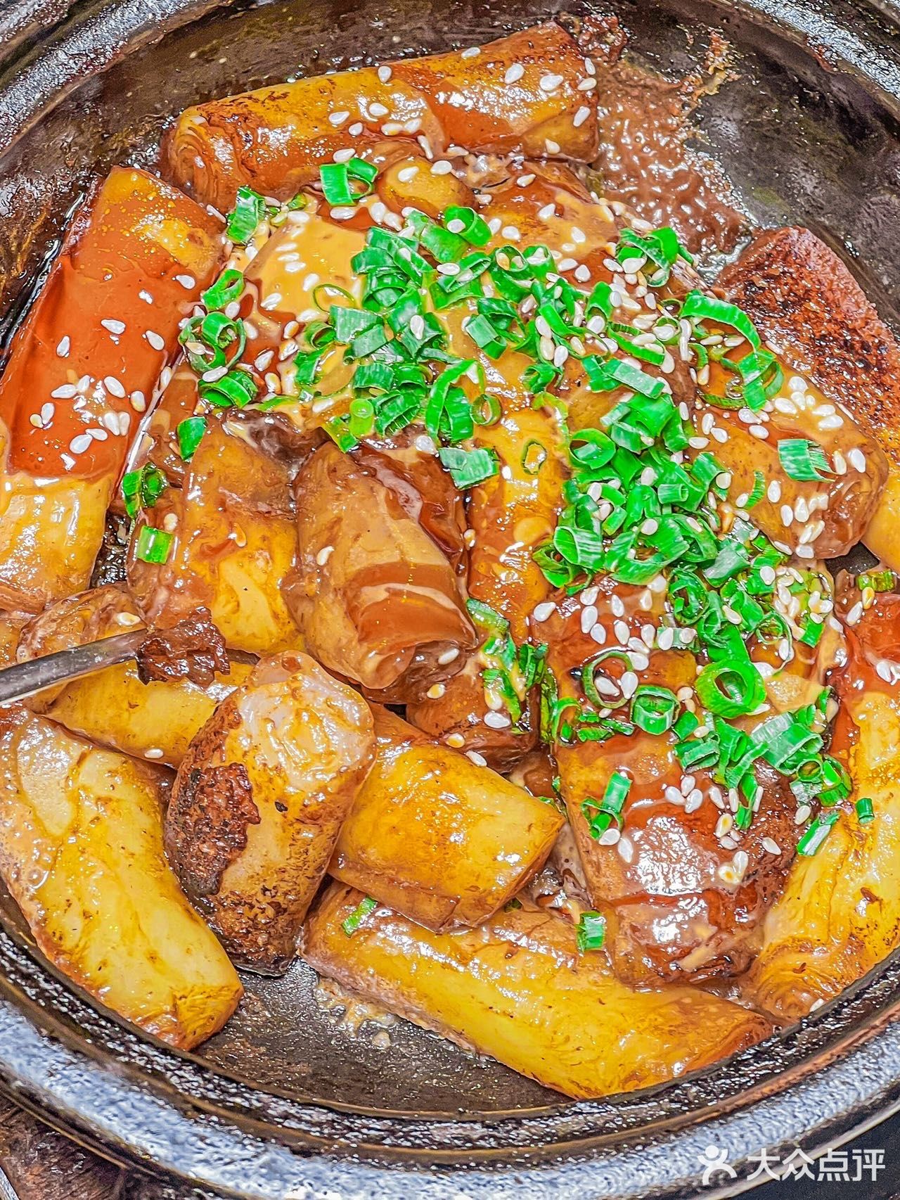 地道广式，先从啫苑·头牌啫煲开始！